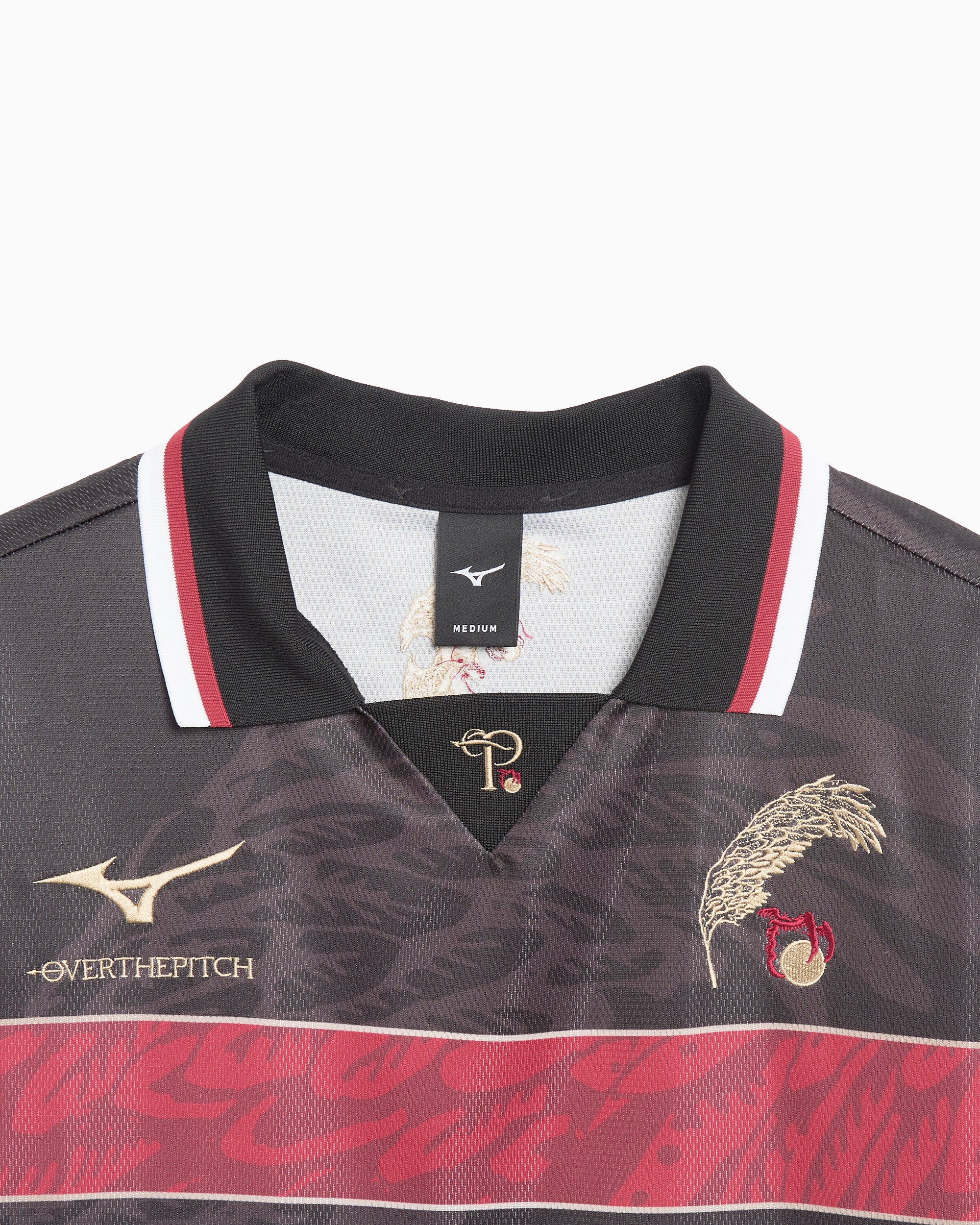 T-Shirts OVER THE PITCH x Mizuno Football Logo Men's Jersey T-Shirt - 32TPAI0009